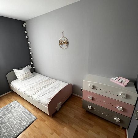 Belle Maison Familiale Proche Du Lac Бурж Екстериор снимка